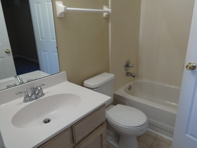 Building Photo - 1929 Autumndale Cv