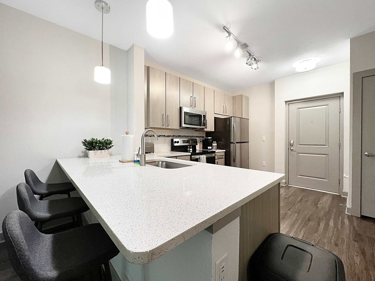 Building Photo - 124 S Morgan St