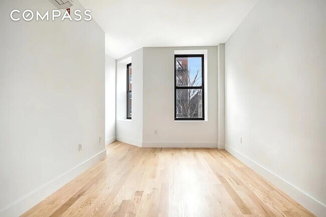 Building Photo - 129 Martense St