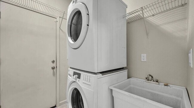 Building Photo - 11555 Lone Desert Dr