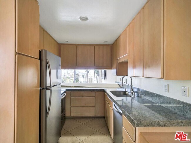 Building Photo - 23901 Civic Center Way