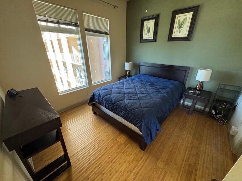 Building Photo - 488 E Ocean Blvd