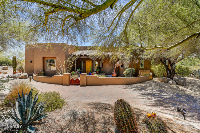 Building Photo - 10989 E Taos Dr