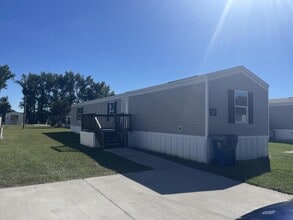 Building Photo - 555 Crandlemire Rd