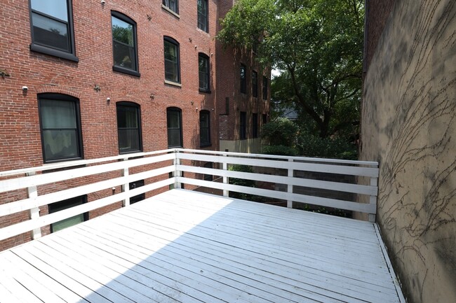 Building Photo - 1131 N 4th St