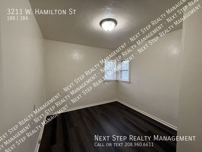 Building Photo - 3211 W Hamilton St