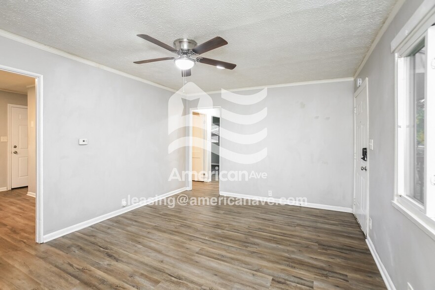 Building Photo - 2036 W Kessler Blvd N Dr