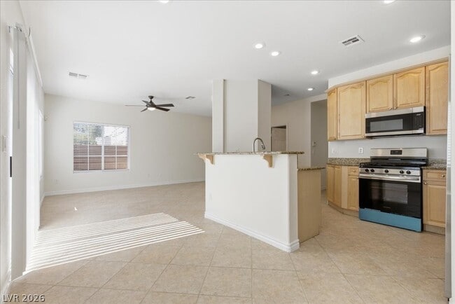 Building Photo - 236 Charming Ct