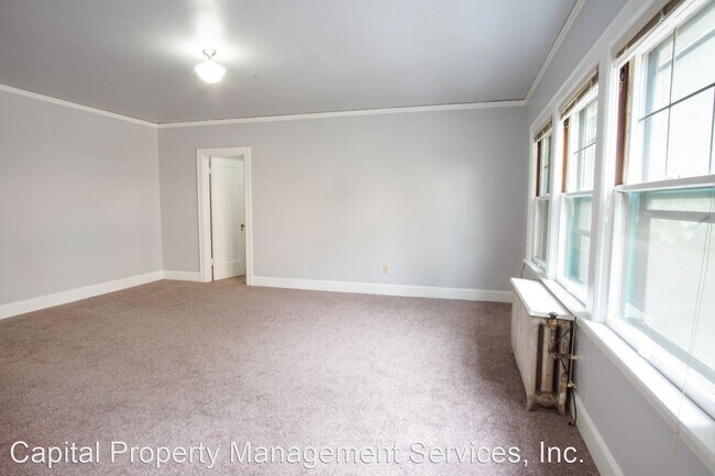 Building Photo - 1634 NE 41st Ave