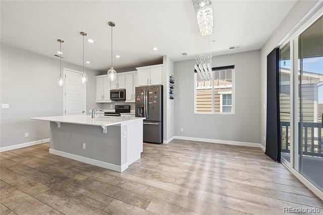 Building Photo - 4988 S Wenatchee Cir