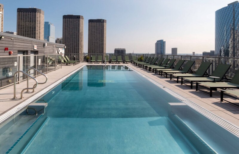 Building Photo - 120 N Desplaines St