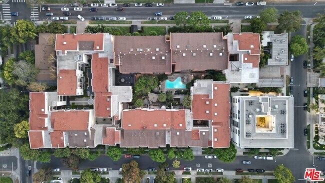 Building Photo - 1440 Veteran Ave