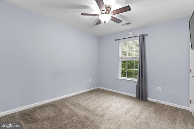 Building Photo - 4986 Windpower Way