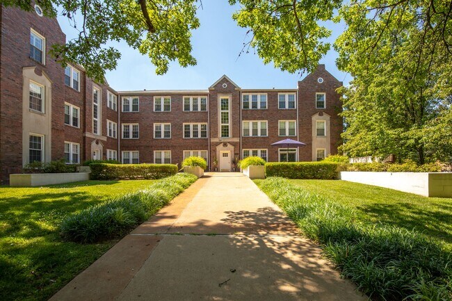 Primary Photo - Beautiful Clayton Condo