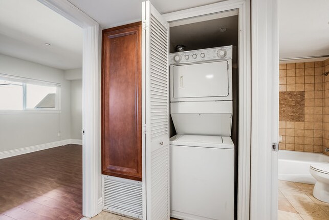 Building Photo - Beautiful 2 Bedroom 2 Bathroom Condo in La...