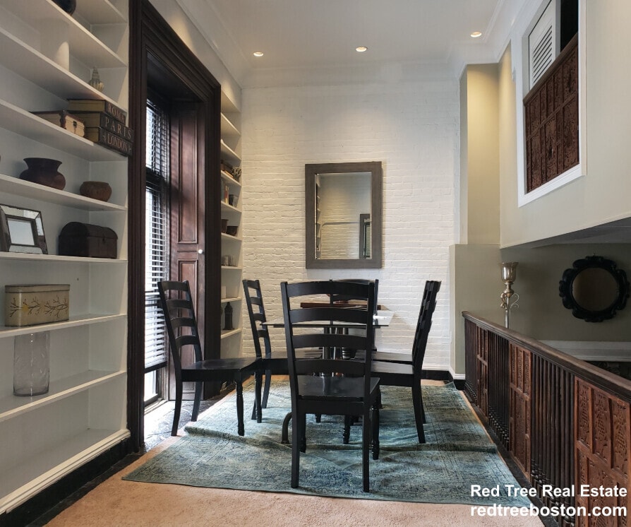 Building Photo - 115 Beacon St