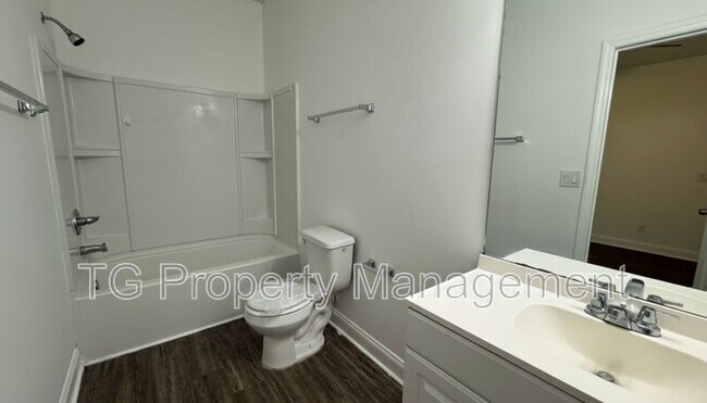 Building Photo - 6625 Osceola St