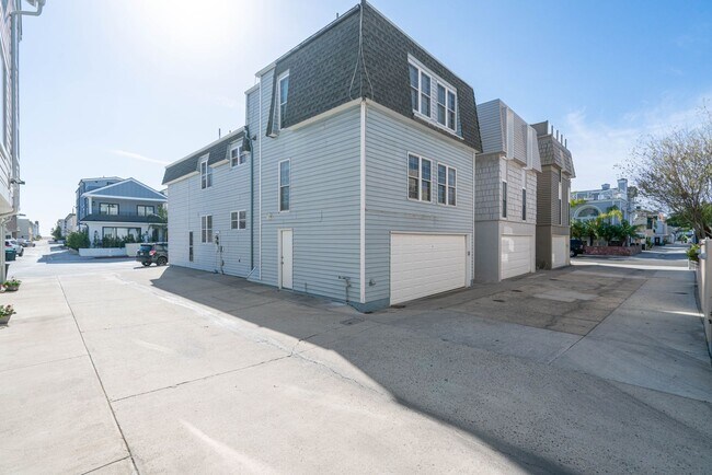 Building Photo - 314 E Bay Ave