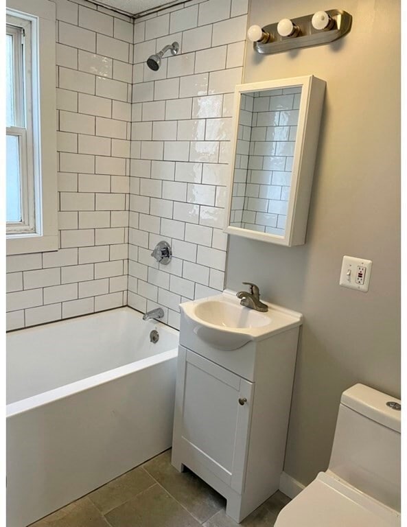 Building Photo - 266 W 6th St