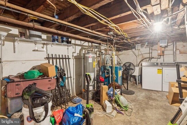 Building Photo - 1830 Manning St