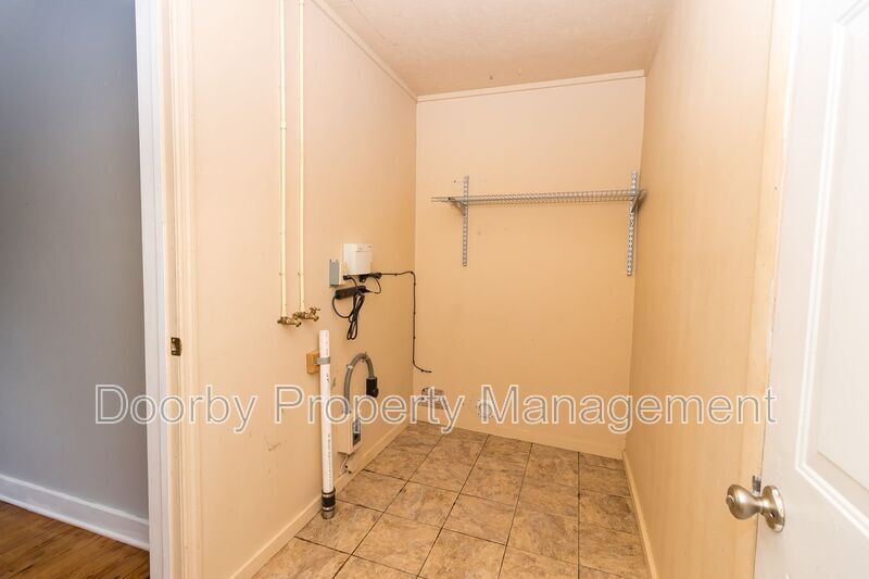 Building Photo - 3302 Harrison Pike