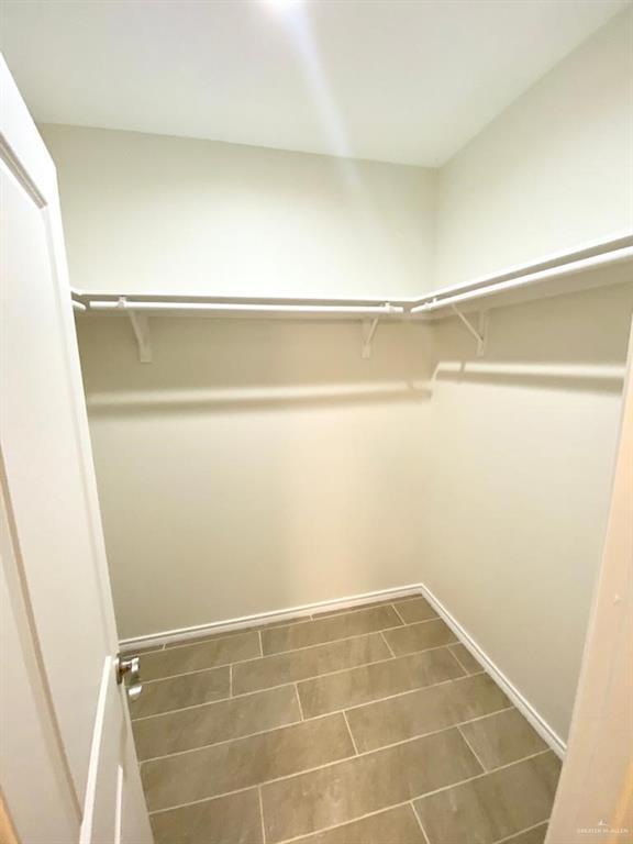 Building Photo - 17 Nightingale Ave