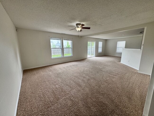 Building Photo - 1723 Elijah Blue Dr