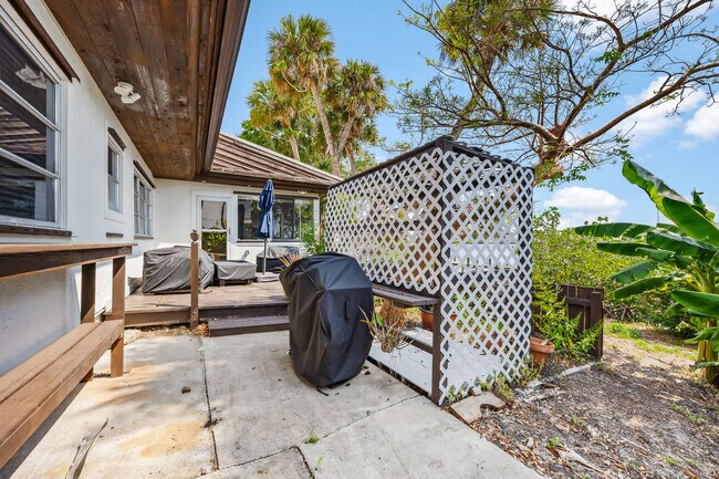 Building Photo - 11560 Dragon Point Dr