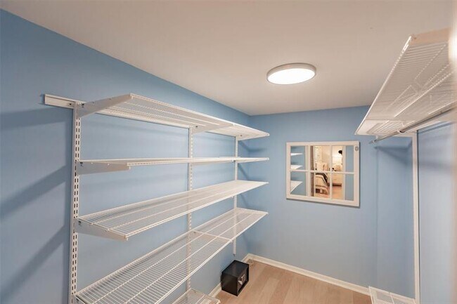 Building Photo - 1665 S Ocean Ln