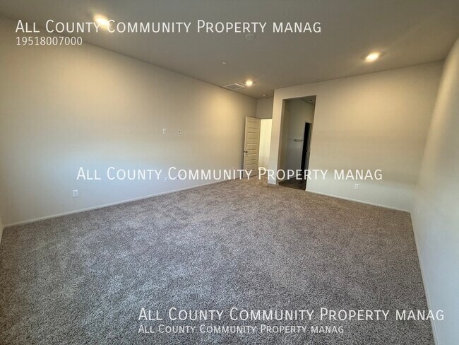 Building Photo - 11615 Zoeller St