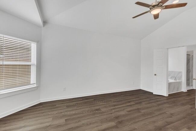 Building Photo - 8026 Kay Hbr Dr