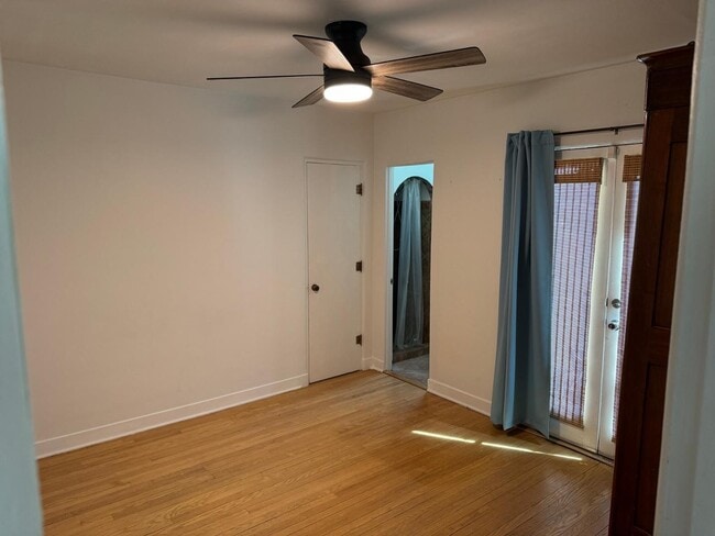 Building Photo - 630 Bryn Mawr Dr NE