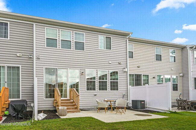Building Photo - 4039 Heron Dr