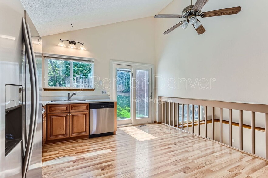 Primary Photo - 460 E Arden Cir