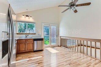 Building Photo - 460 E Arden Cir