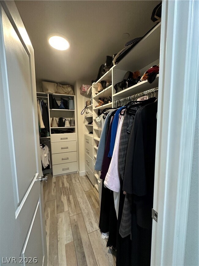 Building Photo - 7758 Meng Ct