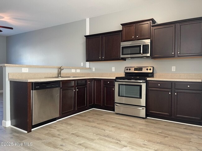 Building Photo - 606 Ebb Tide Ln
