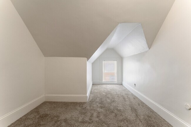 Building Photo - 247-249-249 Park St