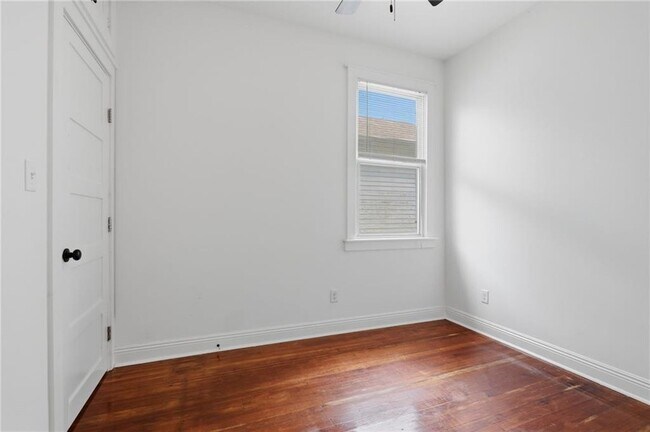 Building Photo - 1817 Lowerline St