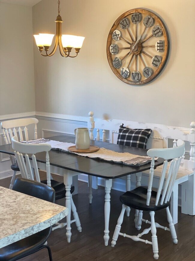 Building Photo - Ranch Home Available Soon!