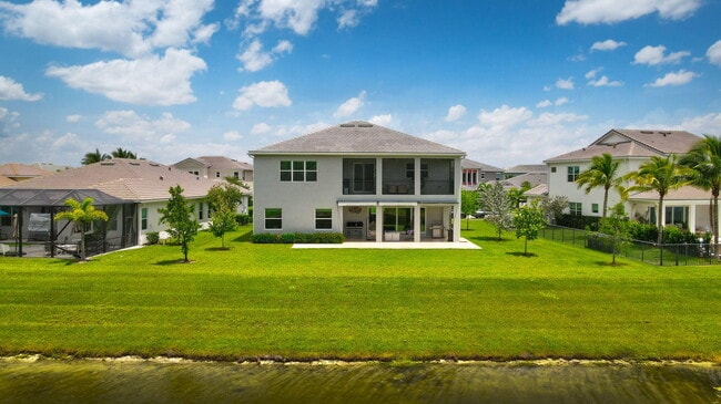 Building Photo - 15866 Orchard Dr