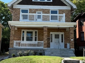Building Photo - 2025 Burnet Ave
