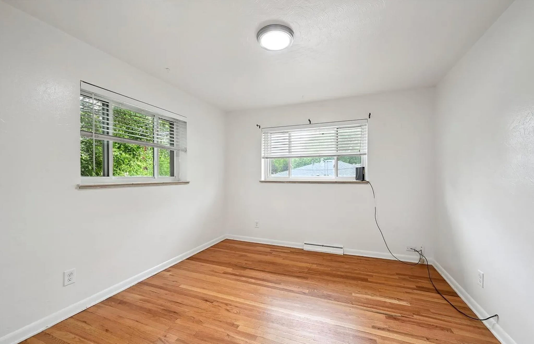 Bed - 2480 S Lafayette St