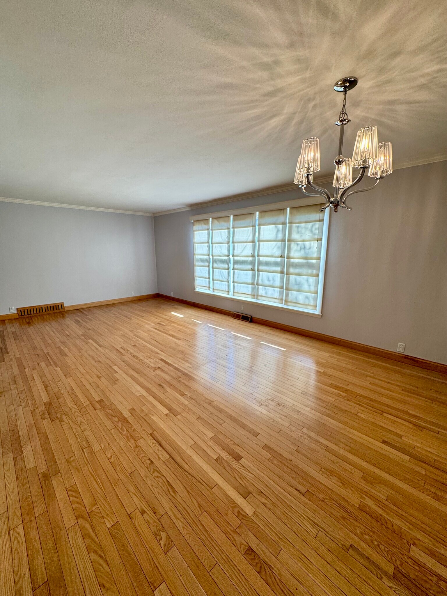 Building Photo - 1535 Monterey Ct