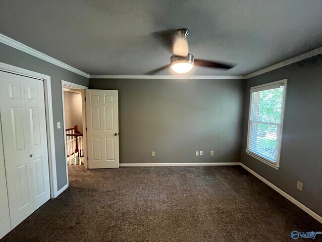 Building Photo - 146 Bob White Dr