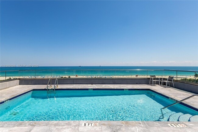 Building Photo - 1255 Collins Ave