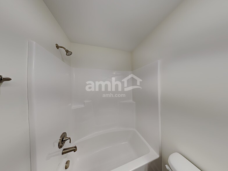 Building Photo - 3114 Esquire Dr