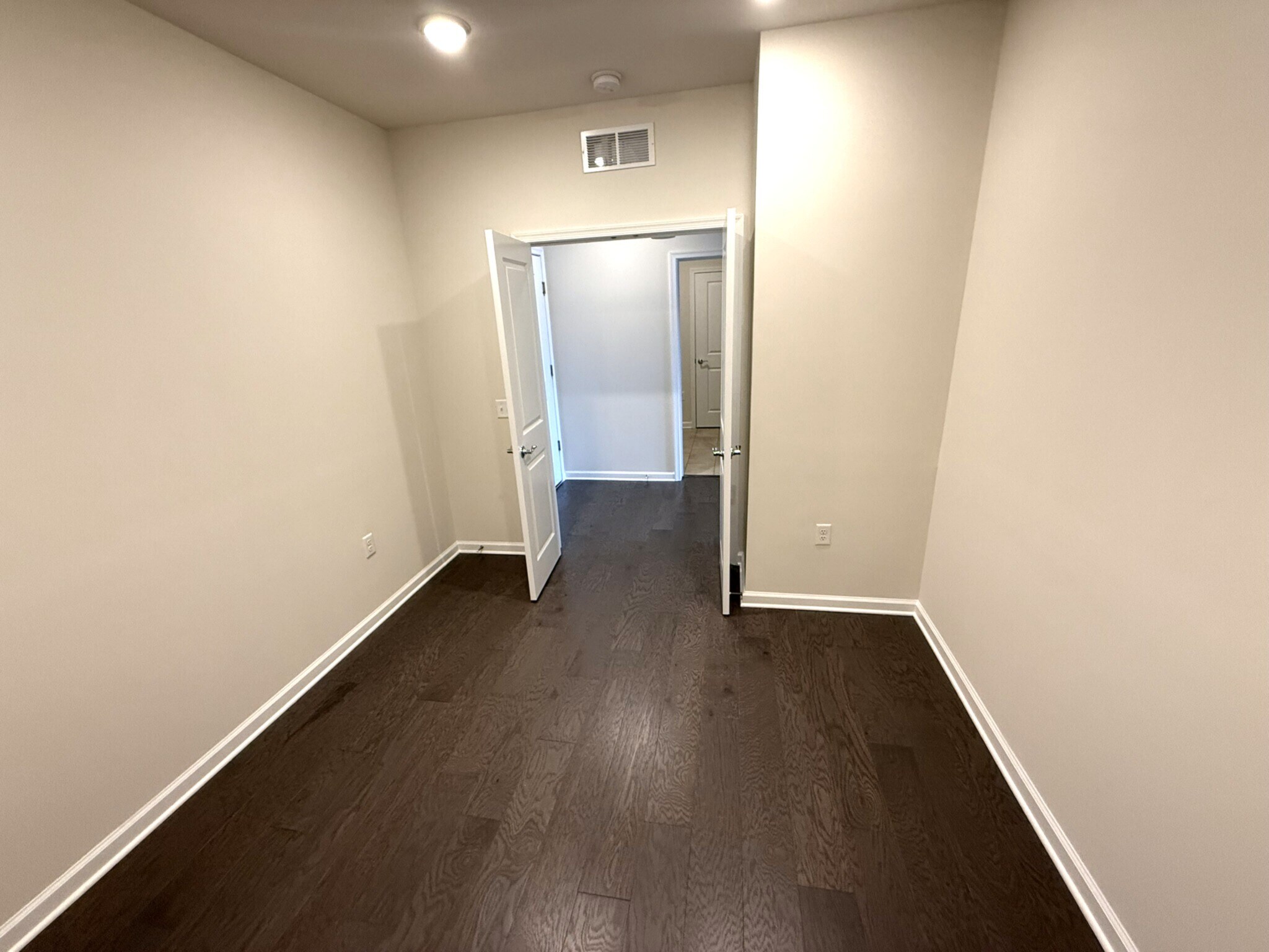 Office/Flex Room - 1 Culvert Dr