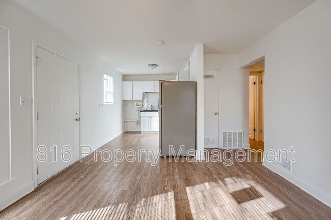 Building Photo - 6106 E 153 Terrace