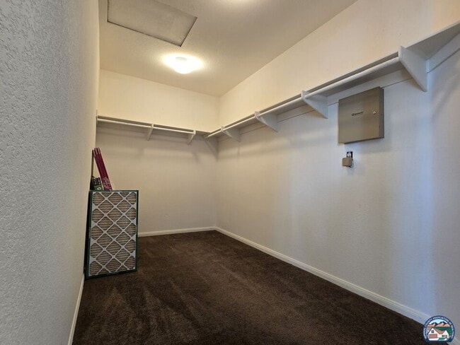 Building Photo - 1874 Farmer Dr